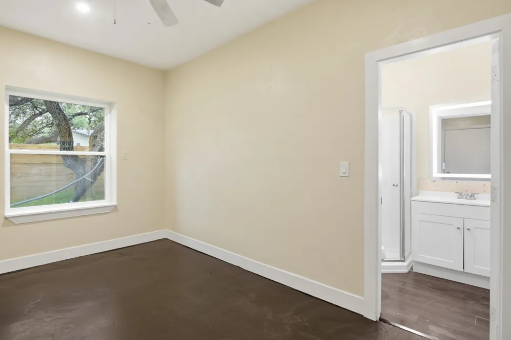 17621 Stacey Lane Lago Vista, TX 78645