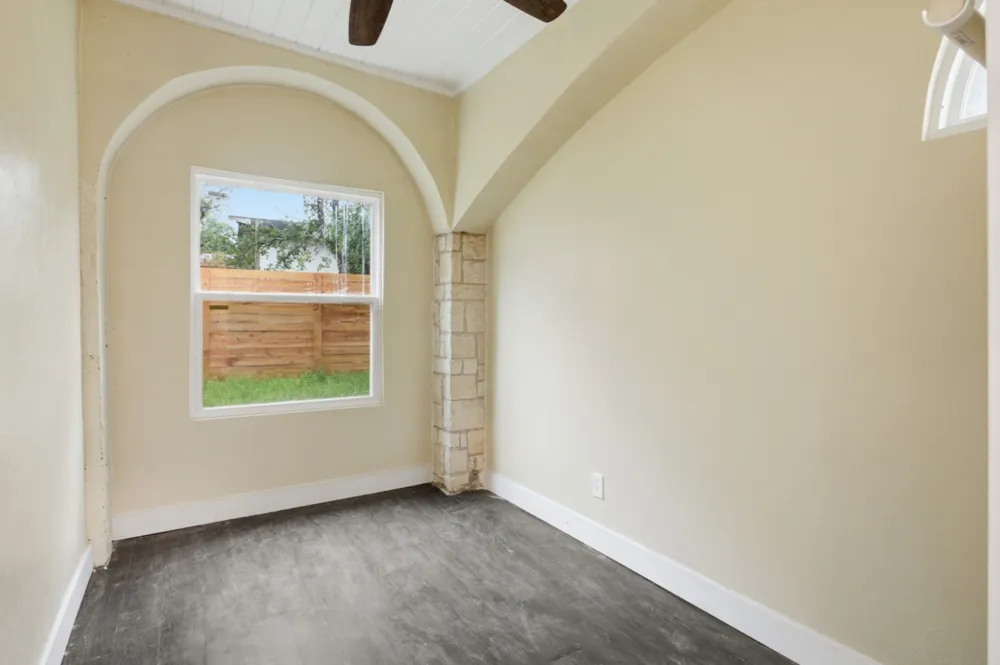 17621 Stacey Lane Lago Vista, TX 78645