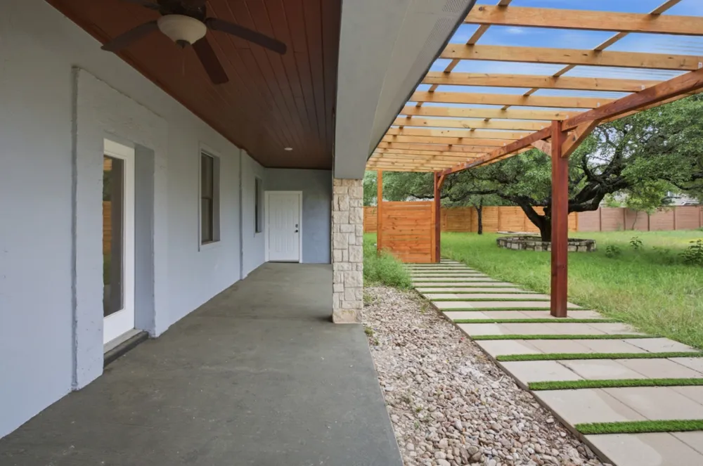 17621 Stacey Lane Lago Vista, TX 78645