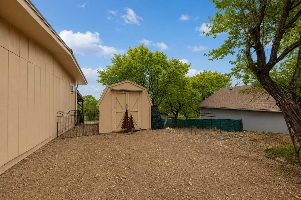 125 Winding Way Sunrise Beach, TX 78643