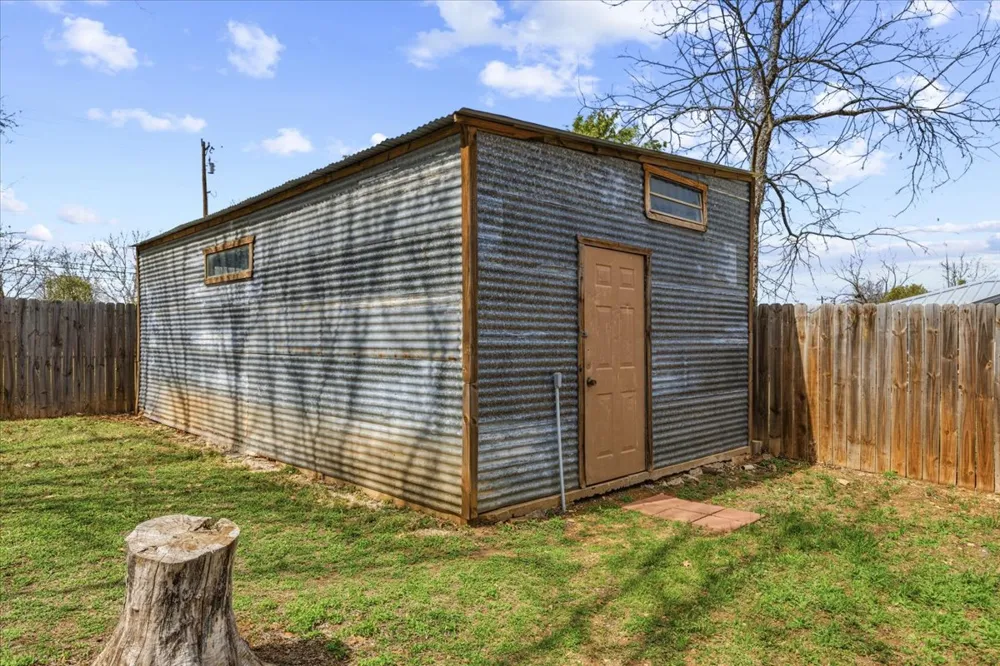 503 E Bluebonnet Lane Johnson City, TX 78636