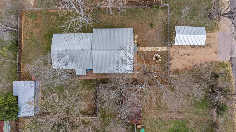 503 E Bluebonnet Lane Johnson City, TX 78636