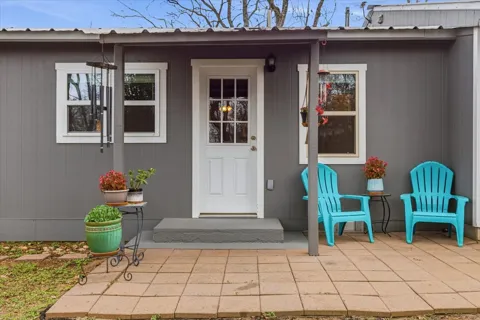 503 E Bluebonnet Lane