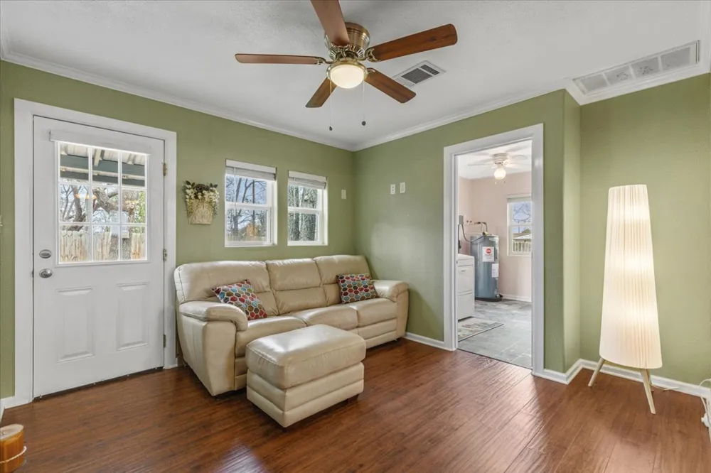 503 E Bluebonnet Lane Johnson City, TX 78636