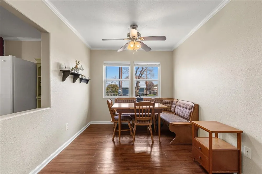 503 E Bluebonnet Lane Johnson City, TX 78636