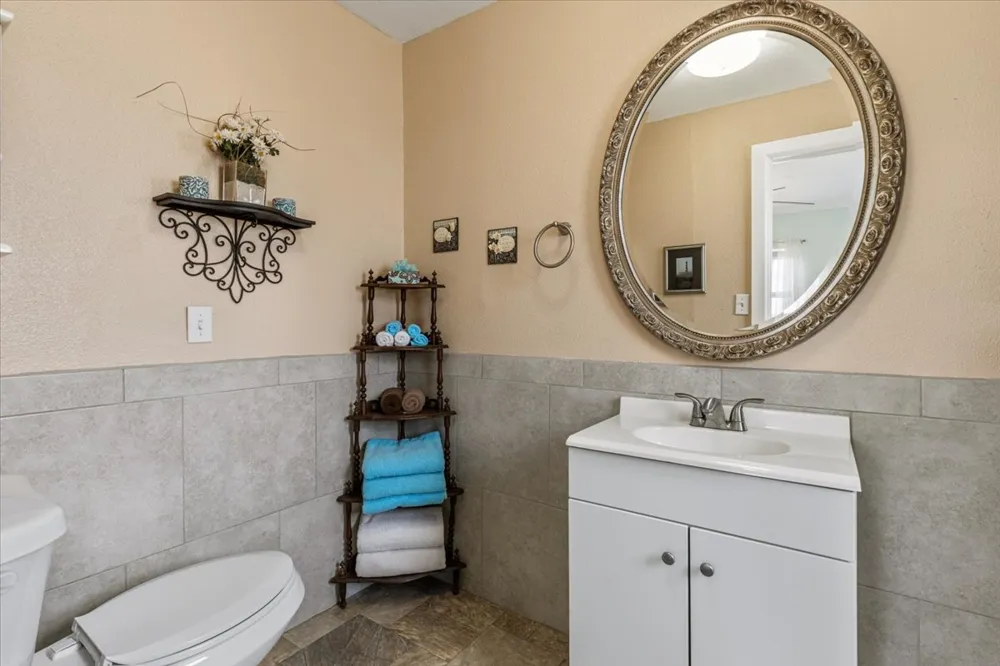 503 E Bluebonnet Lane Johnson City, TX 78636