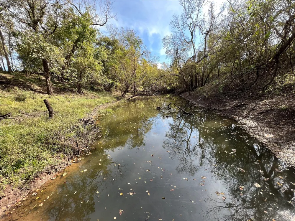 Hwy 35 E Van Vleck, TX 77482