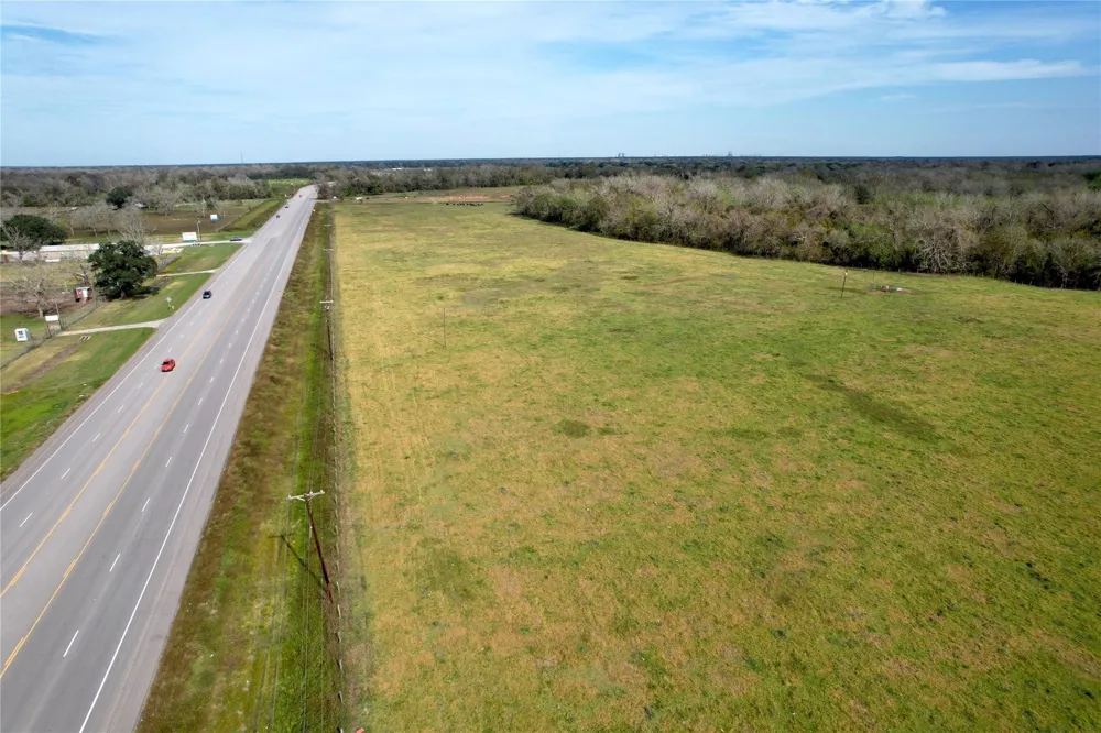 Hwy 35 E Van Vleck, TX 77482