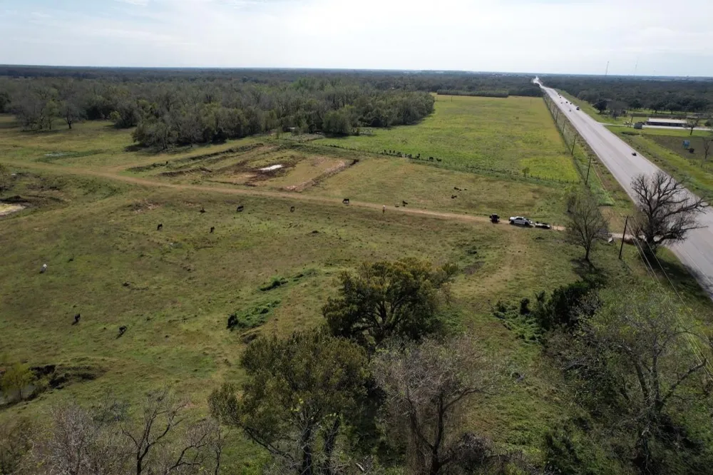 Hwy 35 E Van Vleck, TX 77482