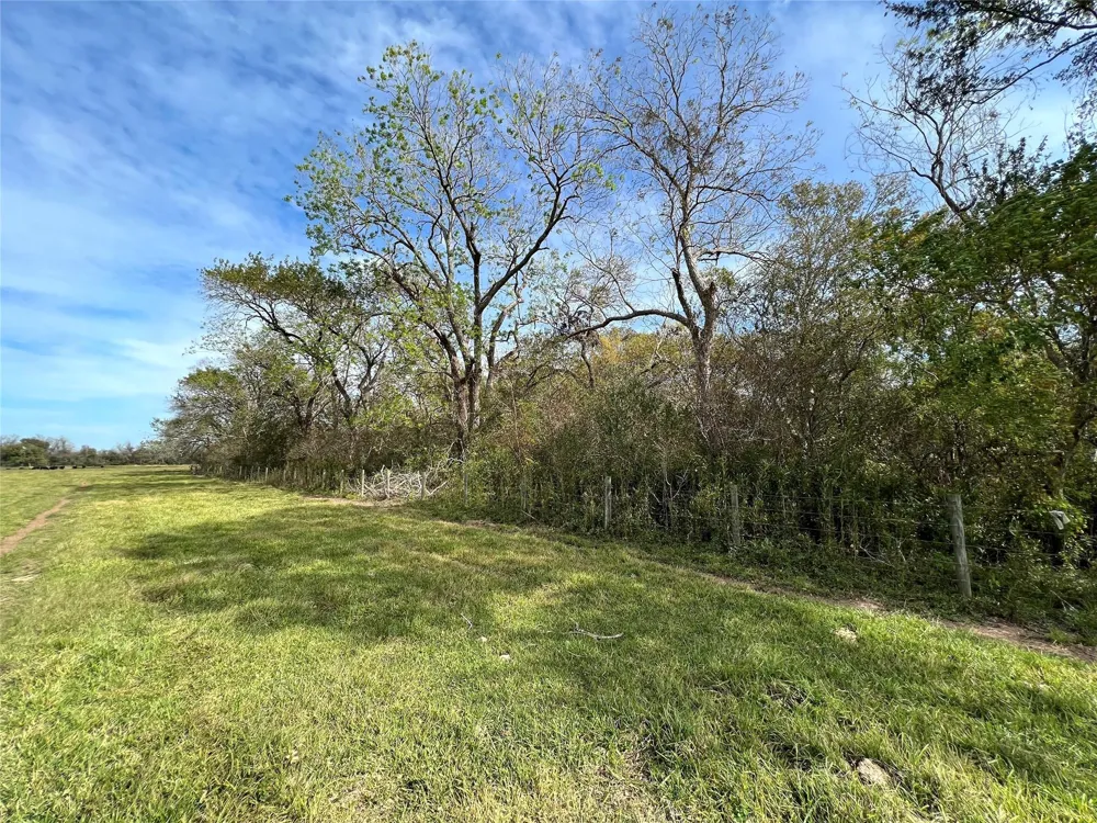 Hwy 35 E Van Vleck, TX 77482
