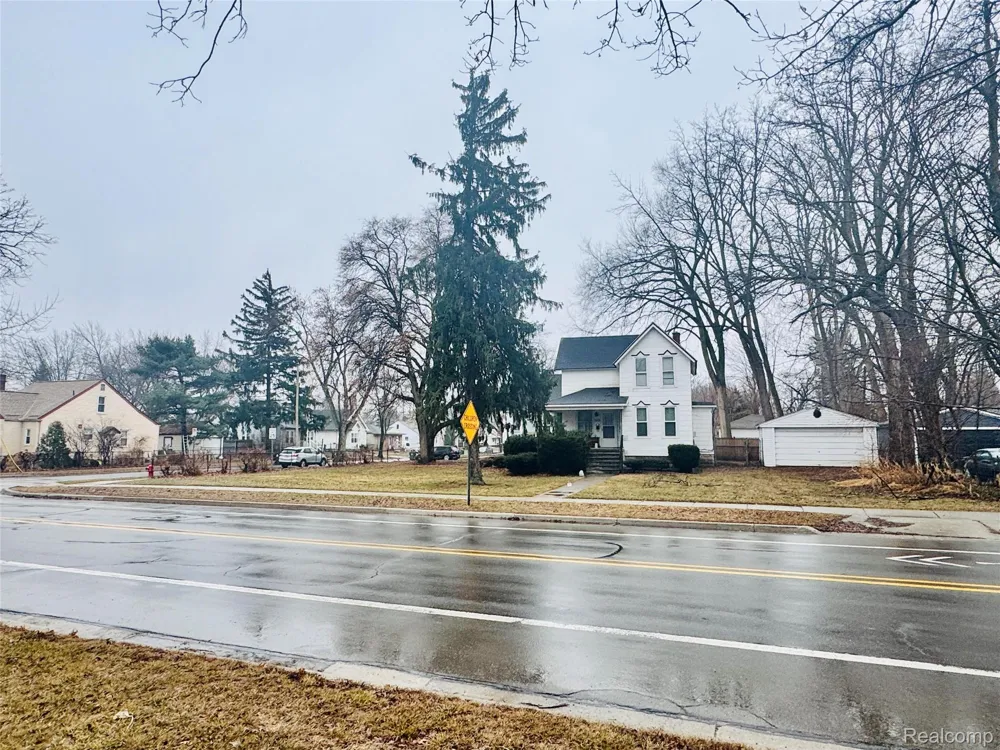 1418 E Lincoln Avenue Royal Oak City, MI 48067