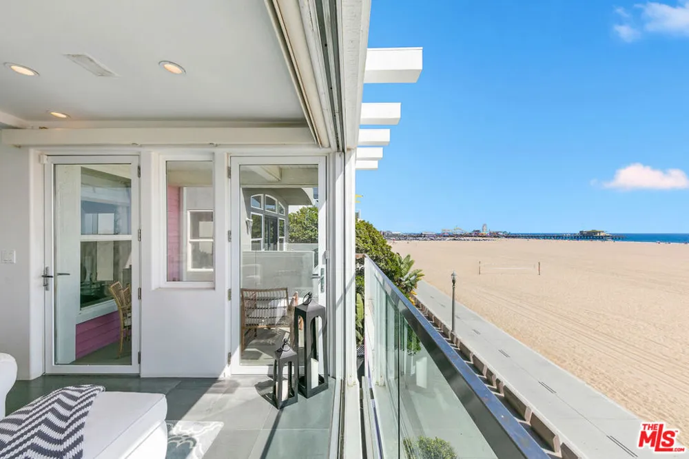 1341 Palisades Beach Road Santa Monica, CA 90401