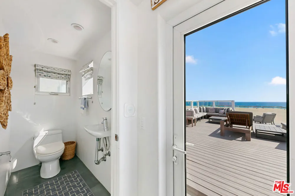 1341 Palisades Beach Road Santa Monica, CA 90401