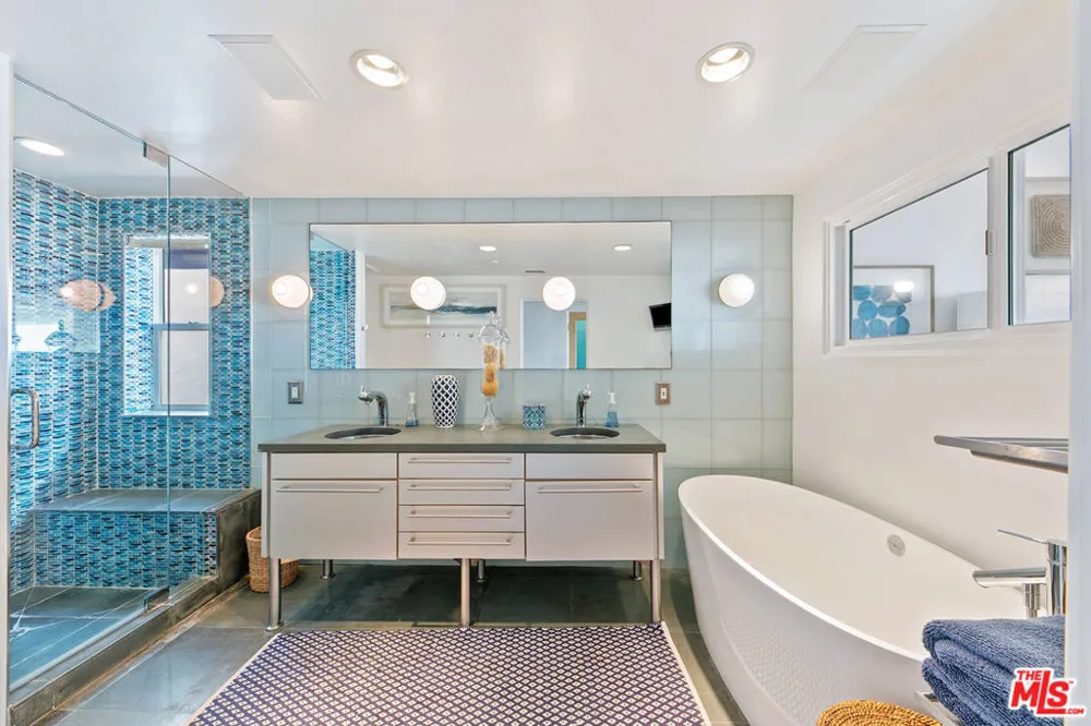 1341 Palisades Beach Road Santa Monica, CA 90401