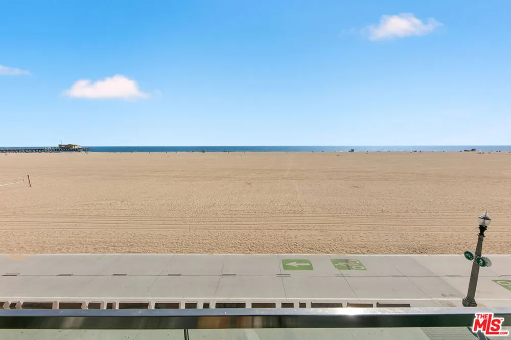 1341 Palisades Beach Road Santa Monica, CA 90401