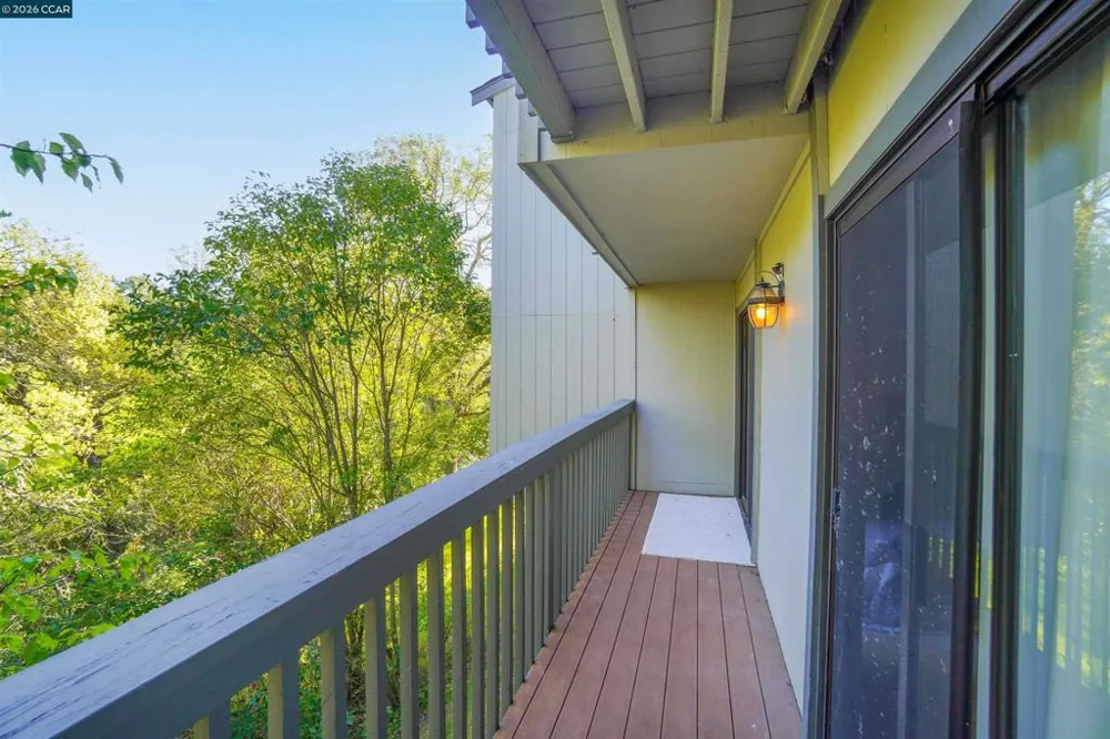 1608 Ashwood Drive Martinez, CA 94553