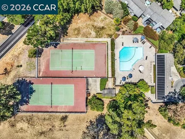 1608 Ashwood Drive Martinez, CA 94553