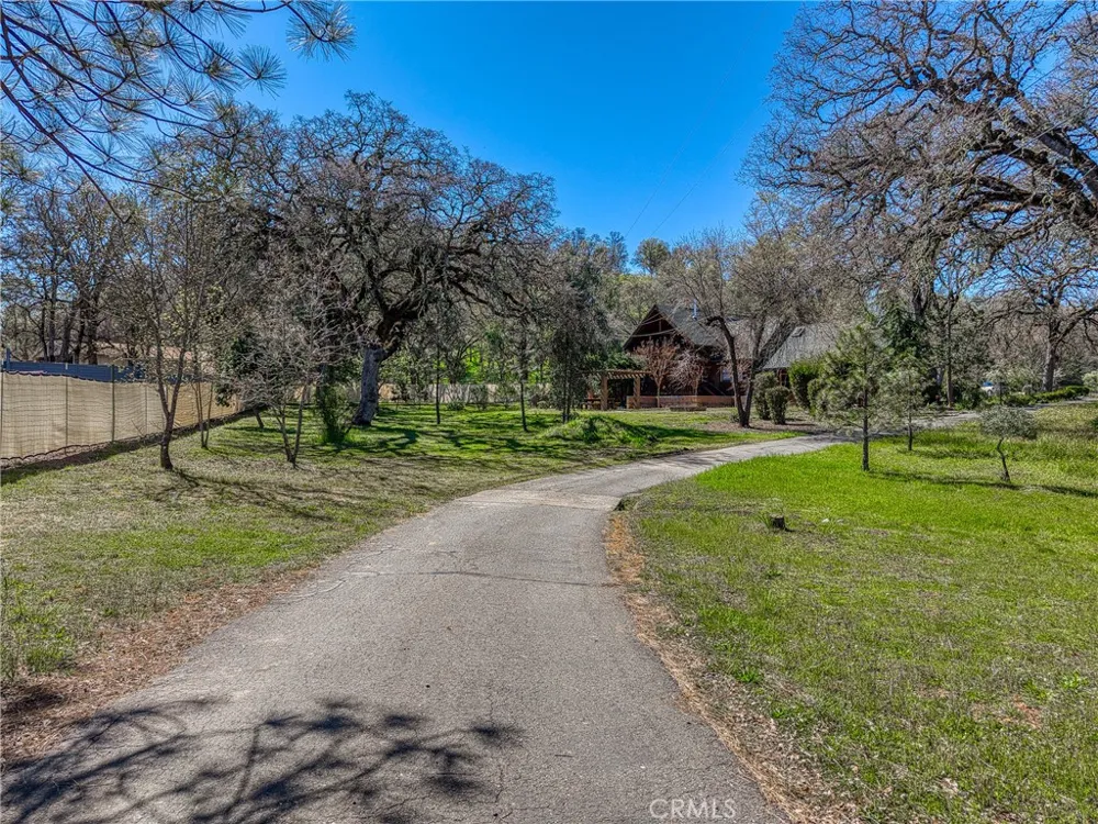 1001 Louis Way Lakeport, CA 95453