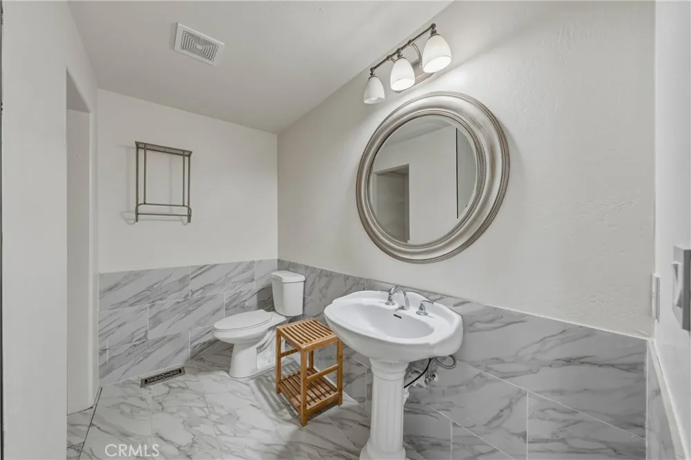 1001 Louis Way Lakeport, CA 95453