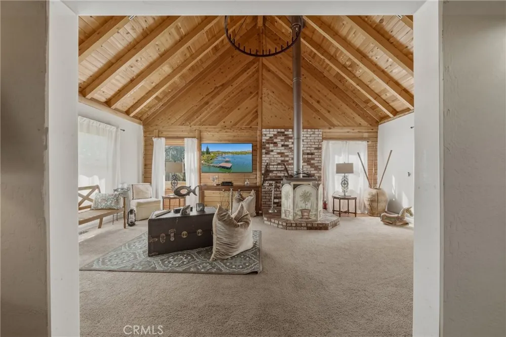 1001 Louis Way Lakeport, CA 95453
