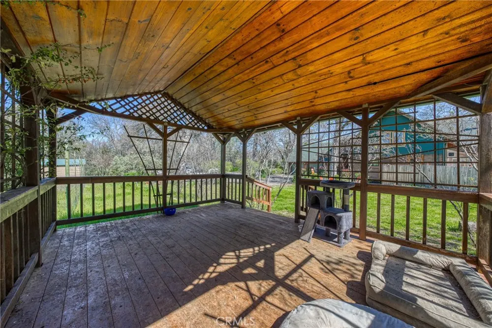 1001 Louis Way Lakeport, CA 95453
