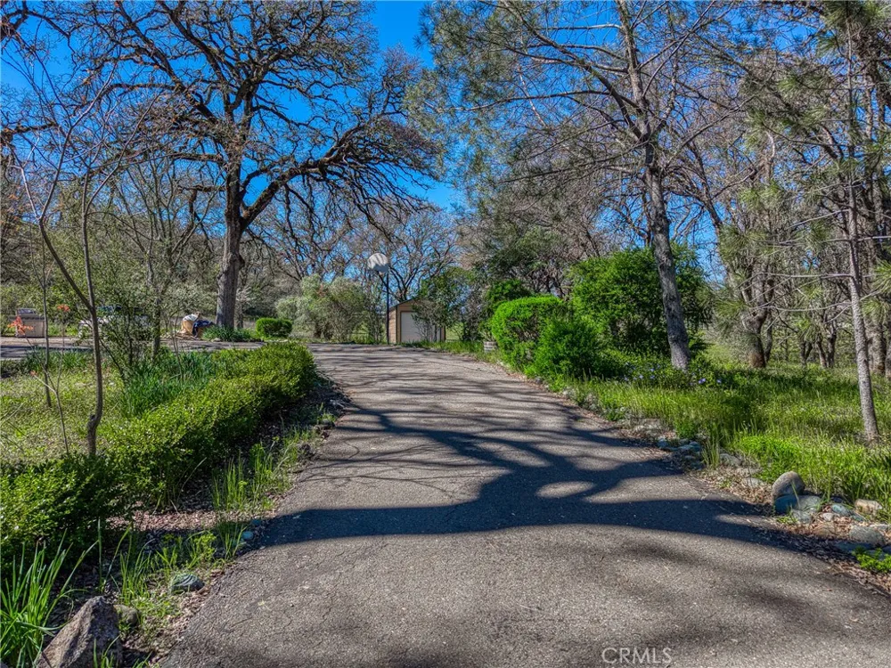 1001 Louis Way Lakeport, CA 95453