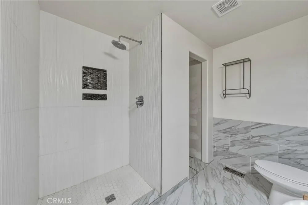 1001 Louis Way Lakeport, CA 95453