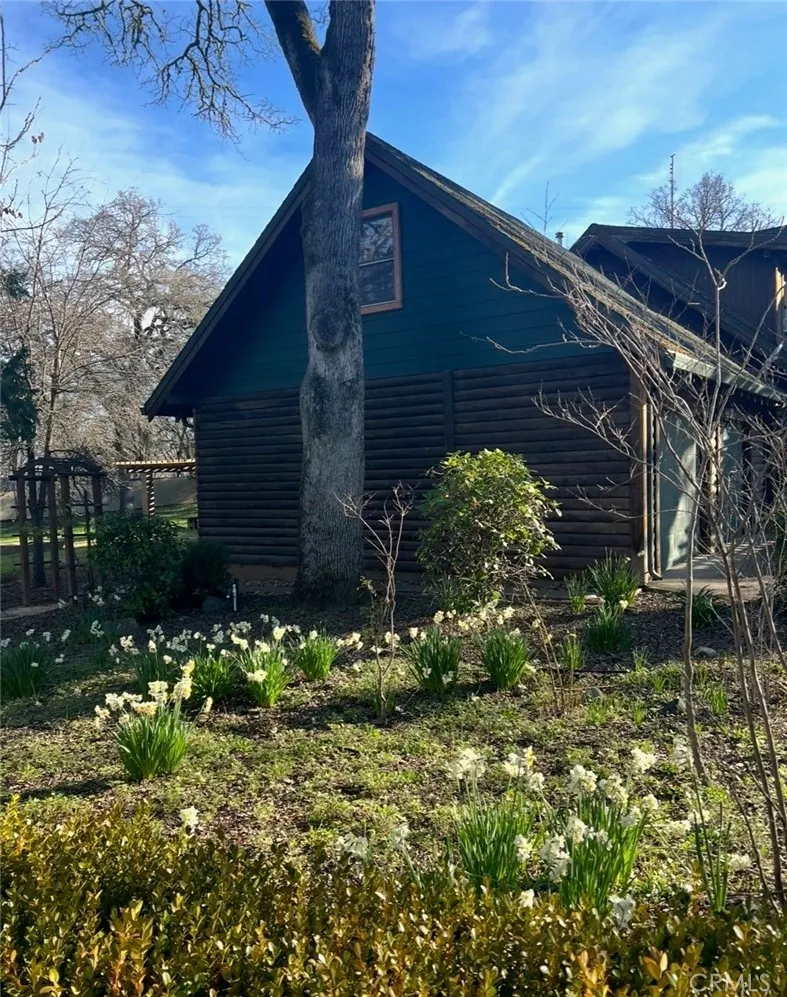 1001 Louis Way Lakeport, CA 95453