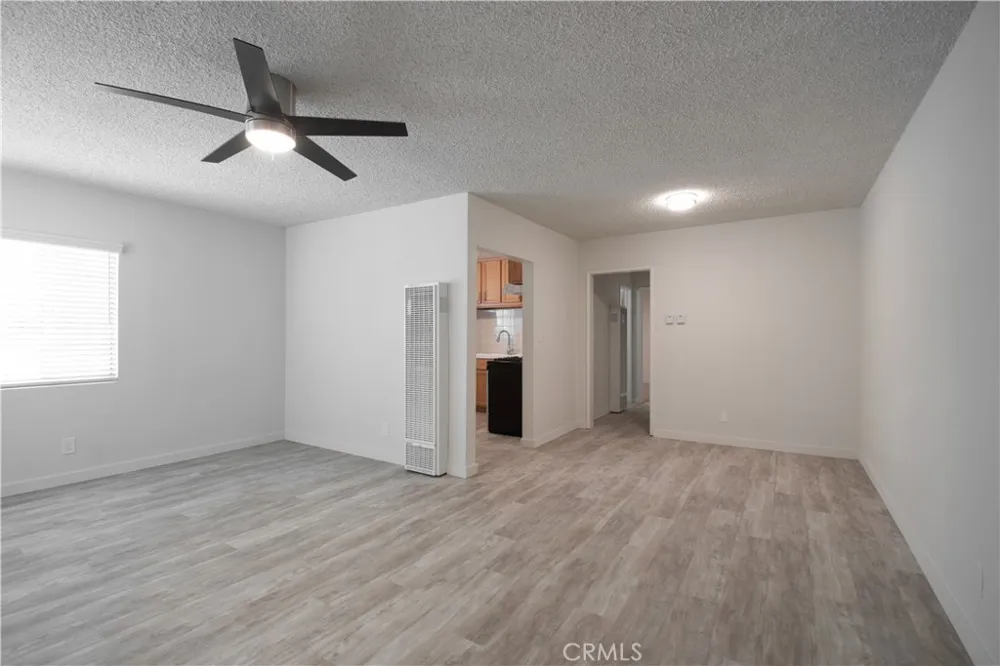 906 E Imperial El Segundo, CA 90245