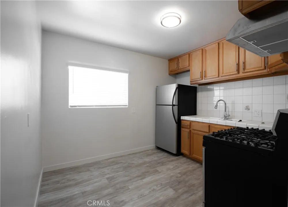 906 E Imperial El Segundo, CA 90245