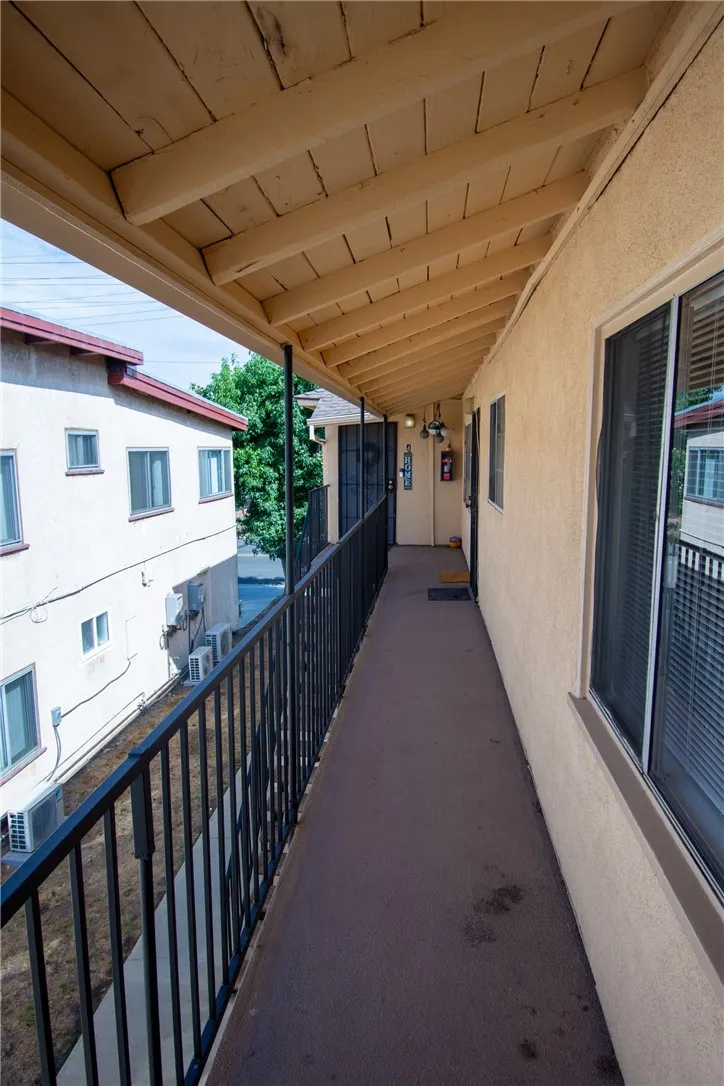 906 E Imperial El Segundo, CA 90245