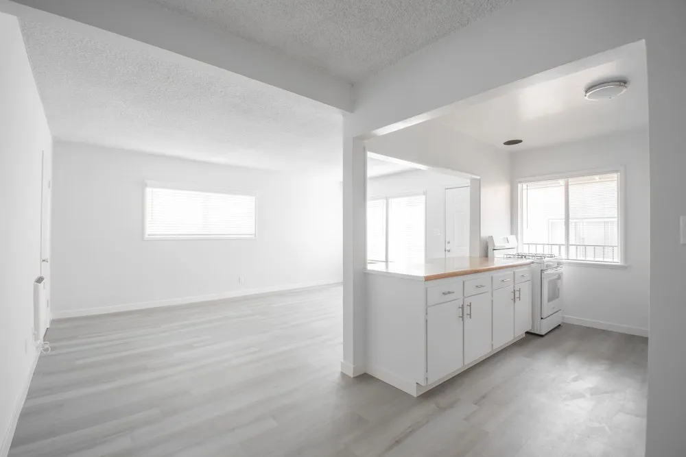 906 E Imperial El Segundo, CA 90245