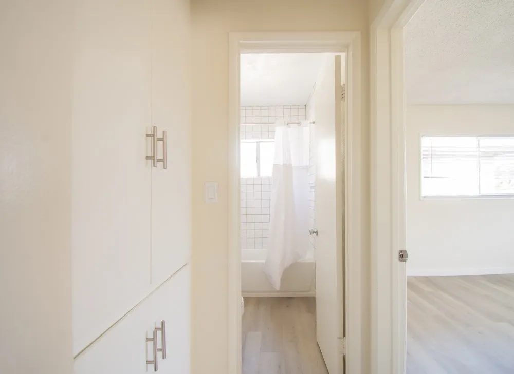 906 E Imperial El Segundo, CA 90245