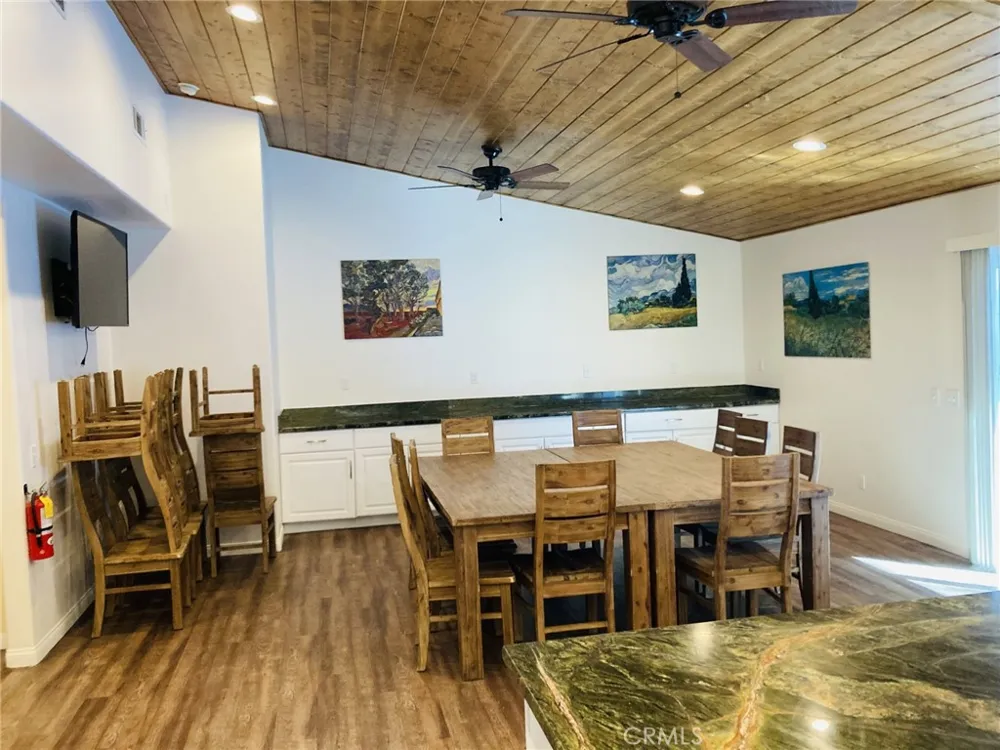 341 Ca-173 Lake Arrowhead, CA 92352