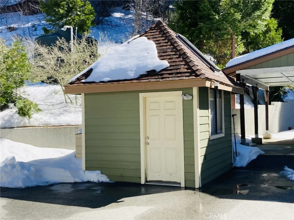 341 Ca-173 Lake Arrowhead, CA 92352