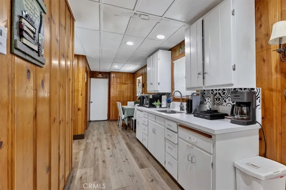 33424 Holcomb Creek Drive Green Valley Lake, CA 92341