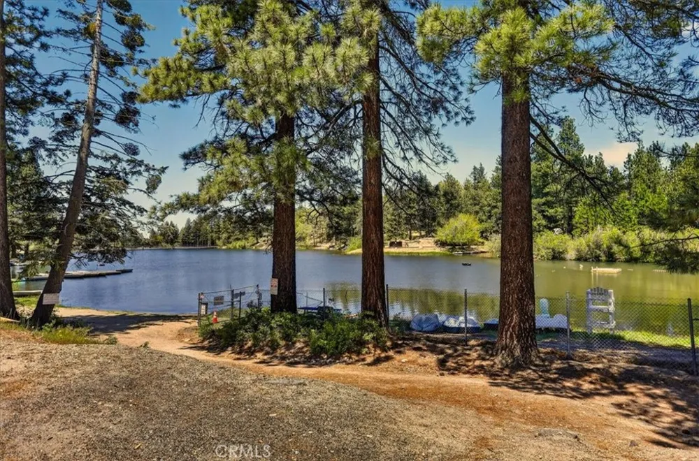 33424 Holcomb Creek Drive Green Valley Lake, CA 92341