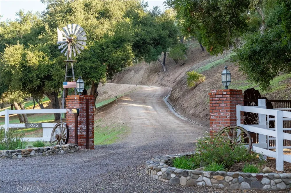 4086 E Oak Trail Road Santa Ynez, CA 93460