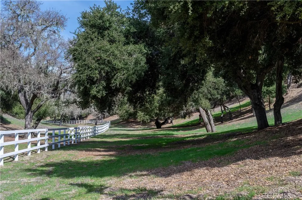 4086 E Oak Trail Road Santa Ynez, CA 93460