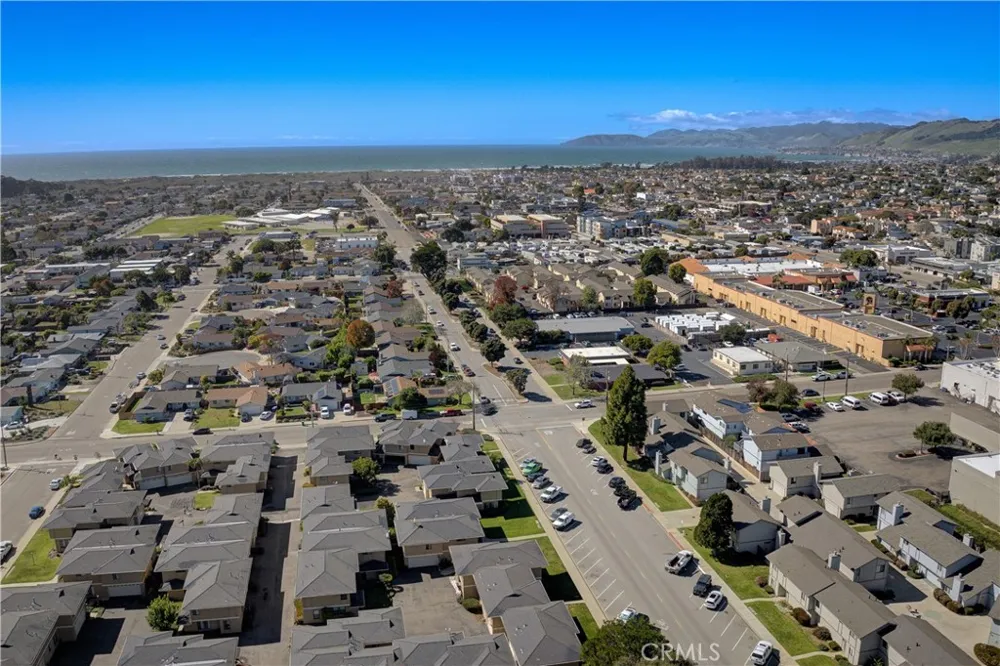 1637 Longbranch Grover Beach, CA 93433