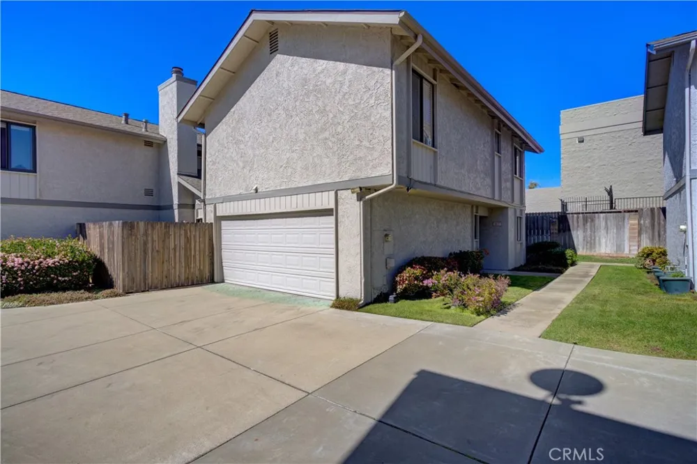 1637 Longbranch Grover Beach, CA 93433