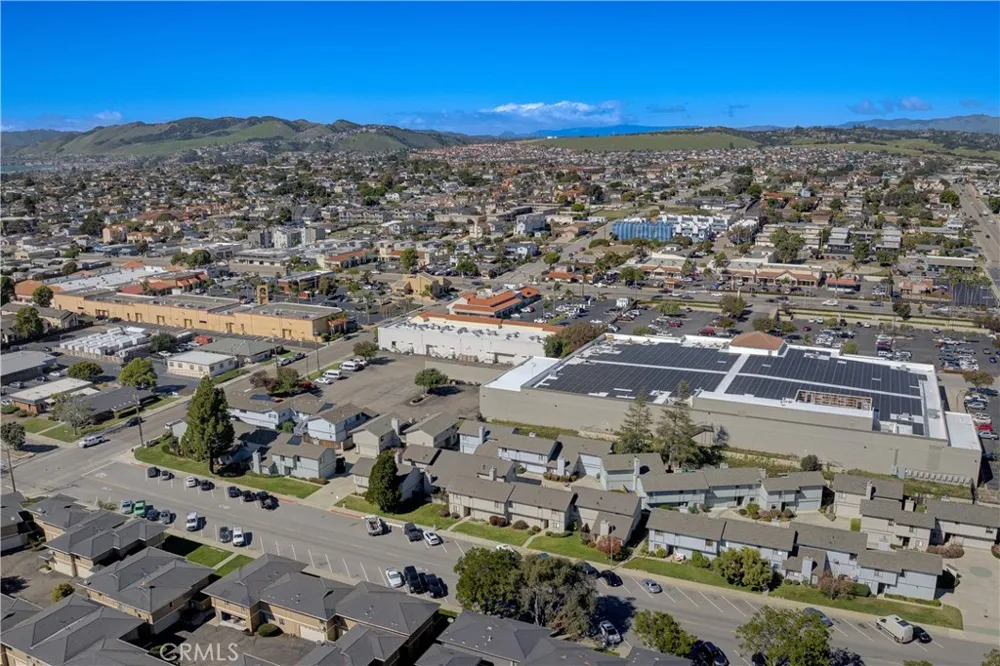 1637 Longbranch Grover Beach, CA 93433