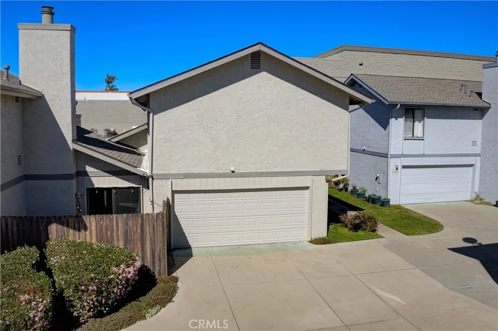 1637 Longbranch Grover Beach, CA 93433