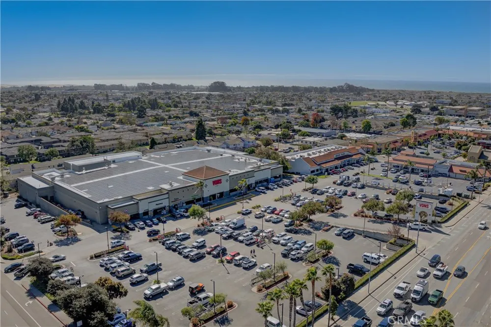 1637 Longbranch Grover Beach, CA 93433