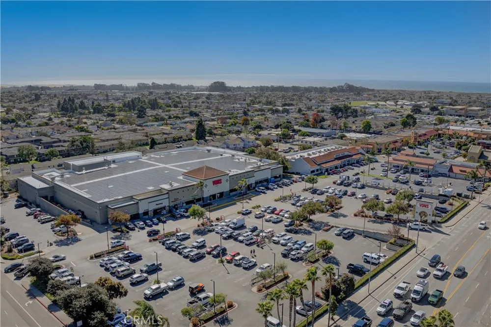 1637 Longbranch Grover Beach, CA 93433