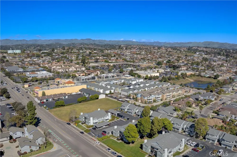 1637 Longbranch Grover Beach, CA 93433