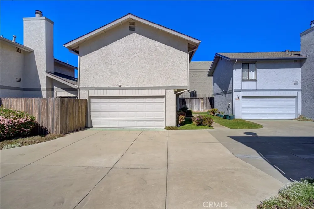 1637 Longbranch Grover Beach, CA 93433