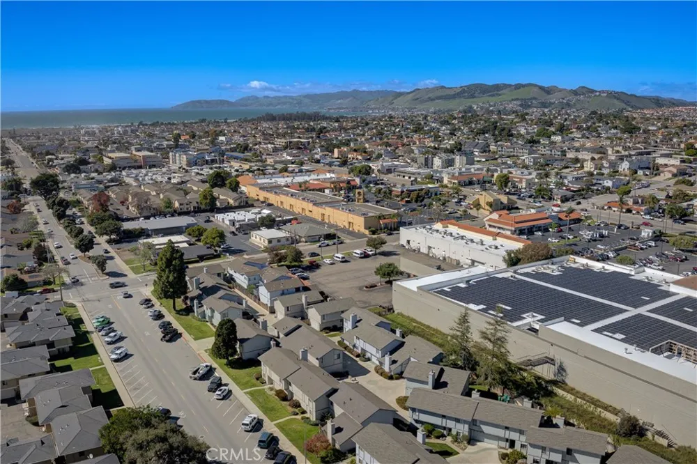 1637 Longbranch Grover Beach, CA 93433