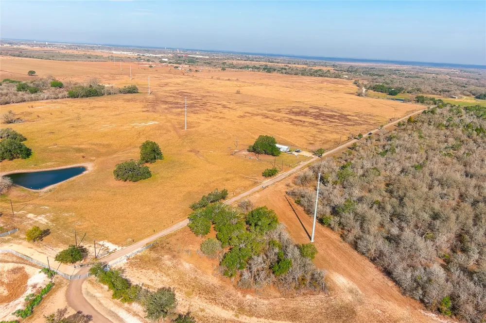319 R C LANE Lockhart, TX 78644