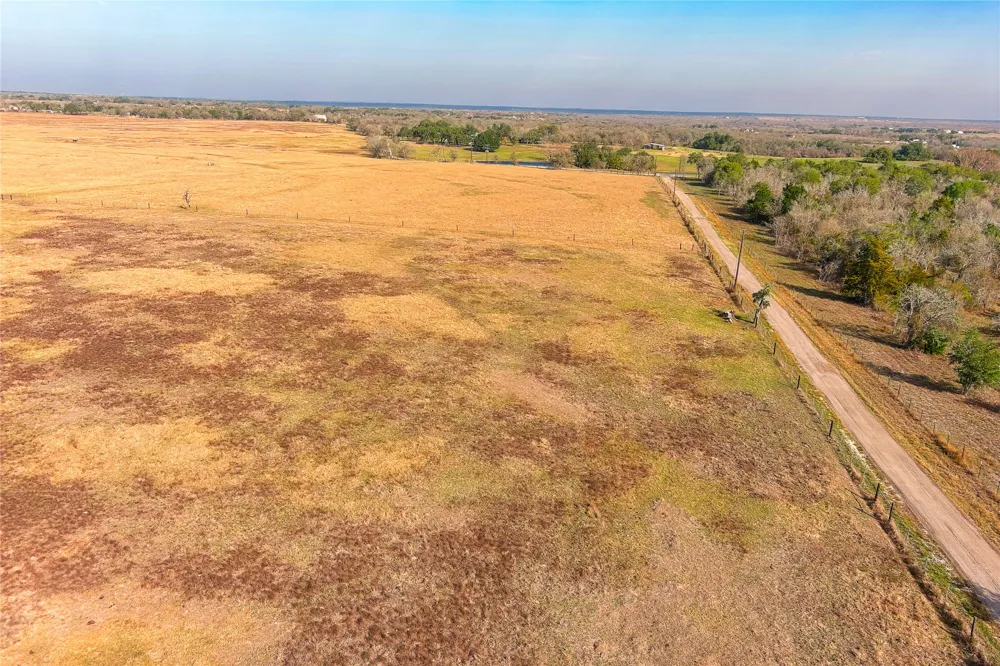 319 R C LANE Lockhart, TX 78644